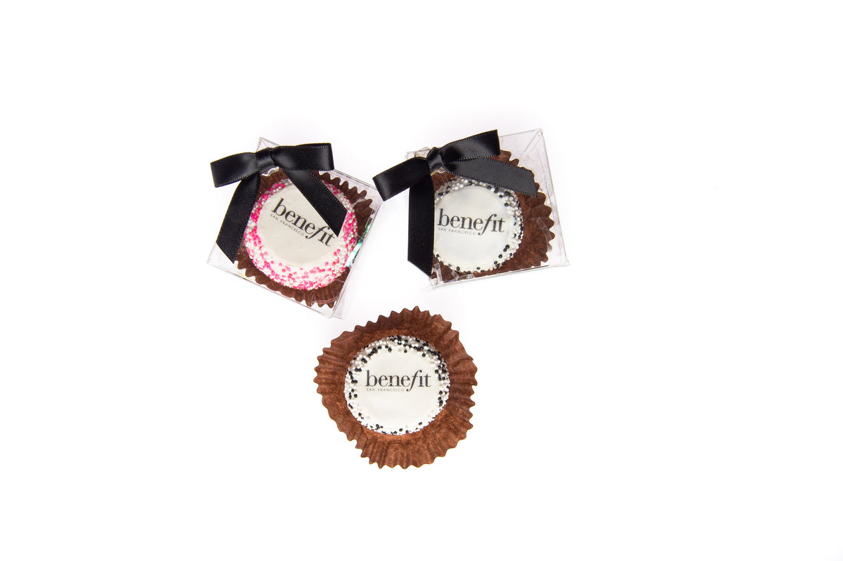 Logo Truffle Cake -Clear Box