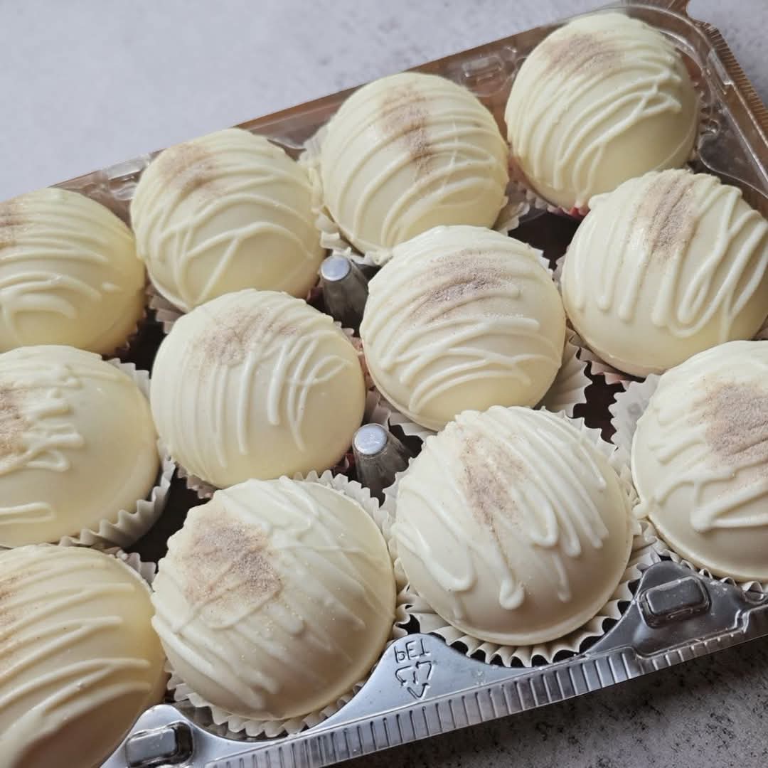 White Chocolate Chai Tea Bombs with Cinnamon & Cardamom